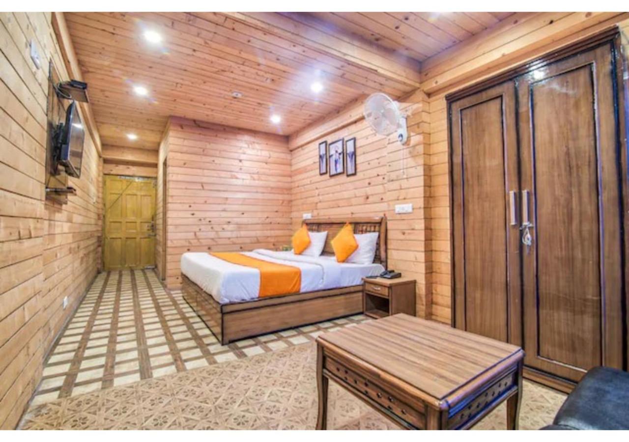 Hotel Country Resort Khajjiar Ngoại thất bức ảnh